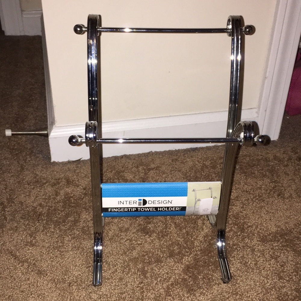 Fingertip towel holder